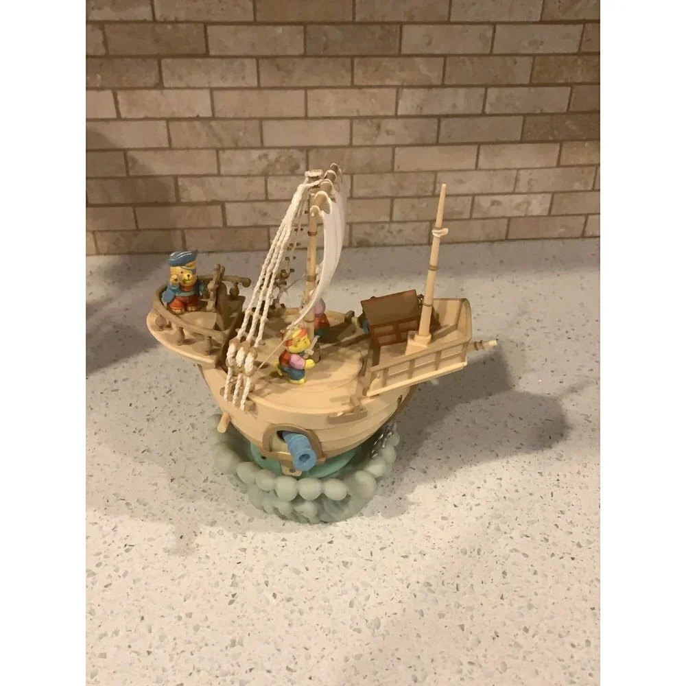 Enesco Its a Small World Musical windup‎